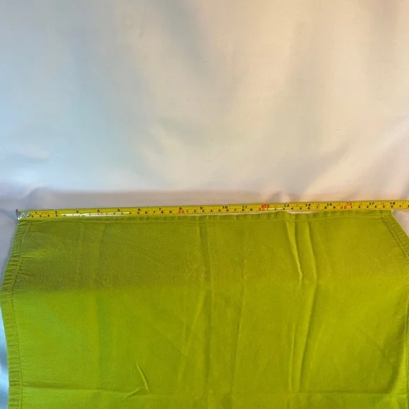 SET OF 6 VINTAGE LIME GREEN EMBROIDERED  SOFT CLOTH NAPKINS- RARELY USED - 18X18 - Picture 13 of 15